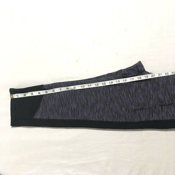 Athleta Tangram Capri Legging Wee Purple Black - Picture 7 of 7